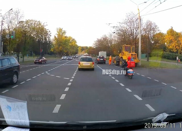 ДТП из за дорожного рабочего в Минске