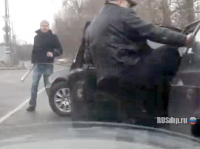 Вступился за деда 