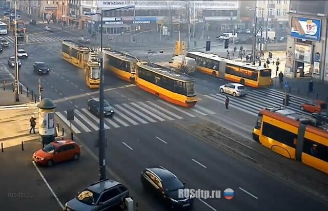 Столкновение трамваев в Варшаве