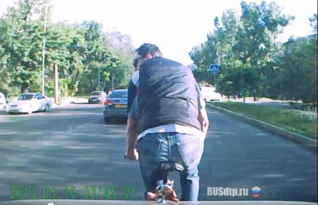 Подставляла на лисапете 