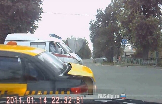 \»Скорая\» и такси 