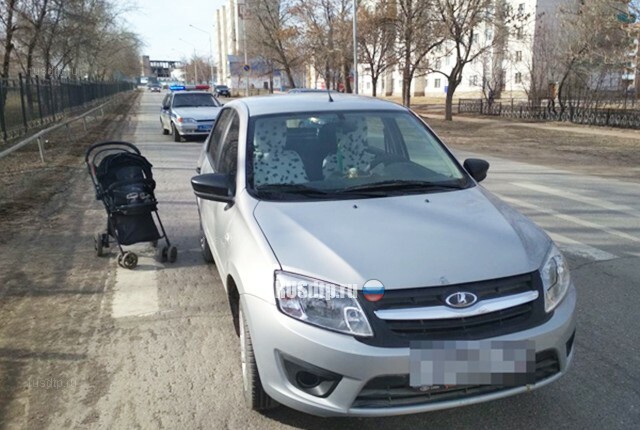 В Башкирии пенсионер сбил коляску с младенцем 