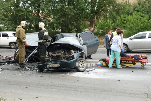 В Кургане в утреннем ДТП погиб пассажир «Лады» 