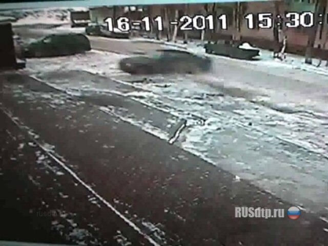 Дрифт на скользкой дороге