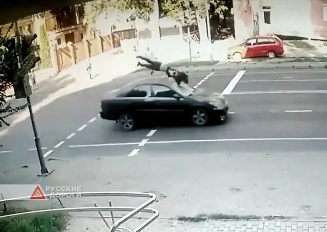 Автомобиль сбил пешехода в Одессе