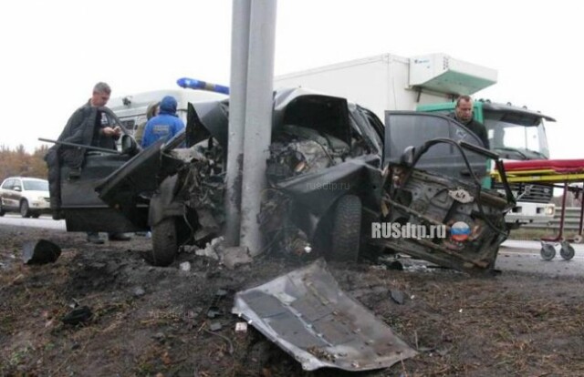 «Hyundai Accent» врезался в столб в Тульской области 