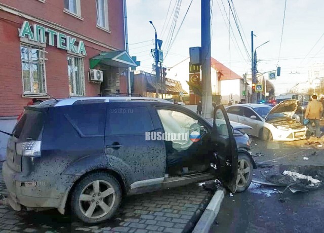 Две девушки пострадали в ДТП на Арсенальной в Туле 