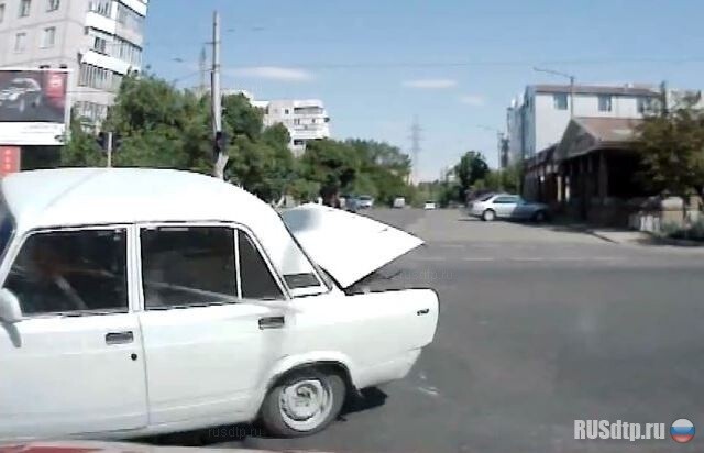 Уложили на бочок 