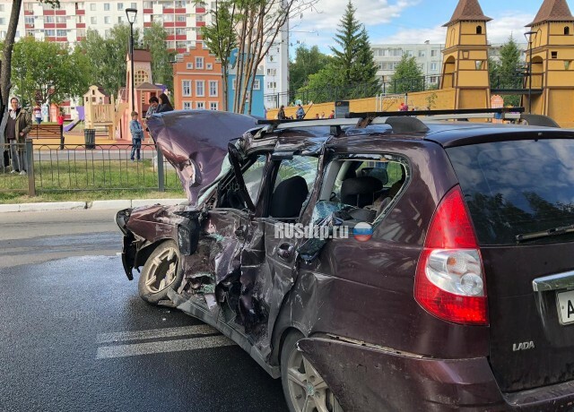 В Нижнекамске в ДТП с автобусом погиб водитель «Приоры» 