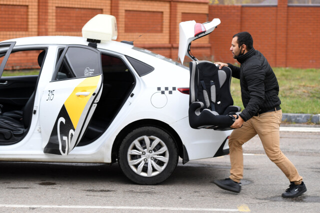 Штрафы за нарушение правил перевозки детей для таксистов увеличили несколько раз 