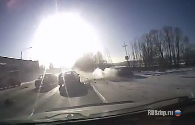 Вытолкнул на встречку 