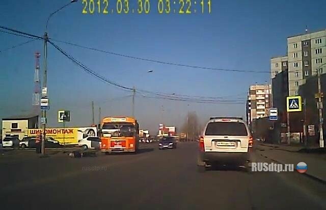 Автобус сбил пешехода в Красноярске