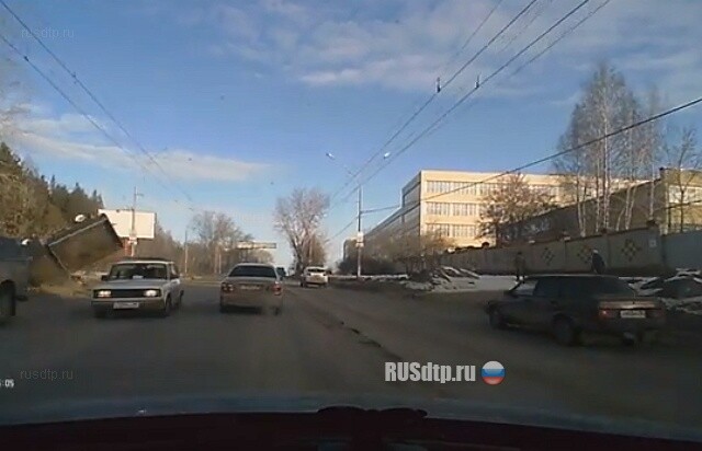 Опрокинулся 