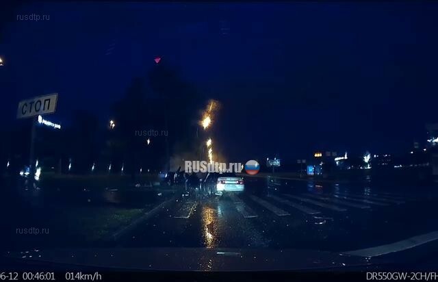 Угонщики на «Ладе» разбились на Пулковском шоссе