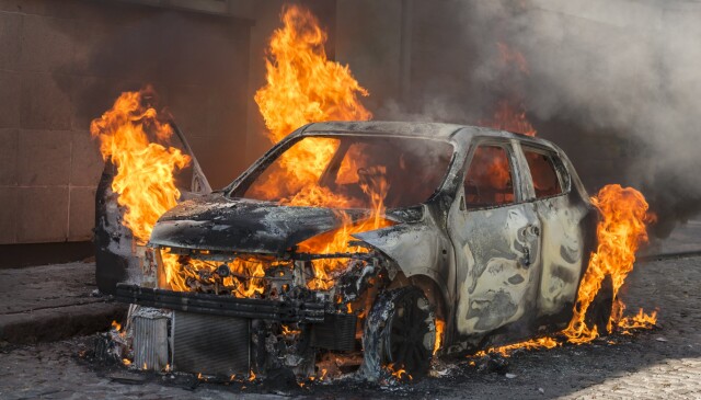 Страховщики назвали самые пожароопасные автомобили в России 