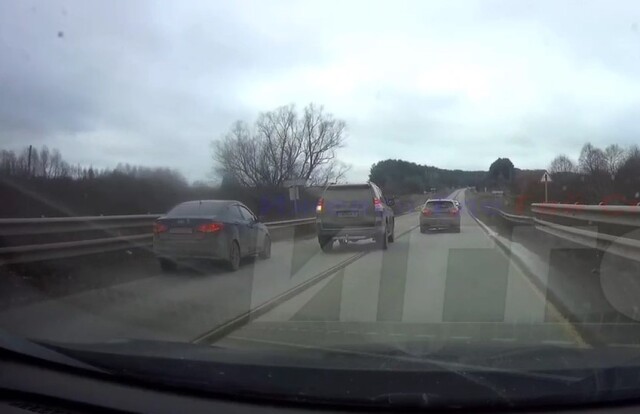 «Оба обгоняли»: неудачный обгон привел к ДТП на трассе в Удмуртии