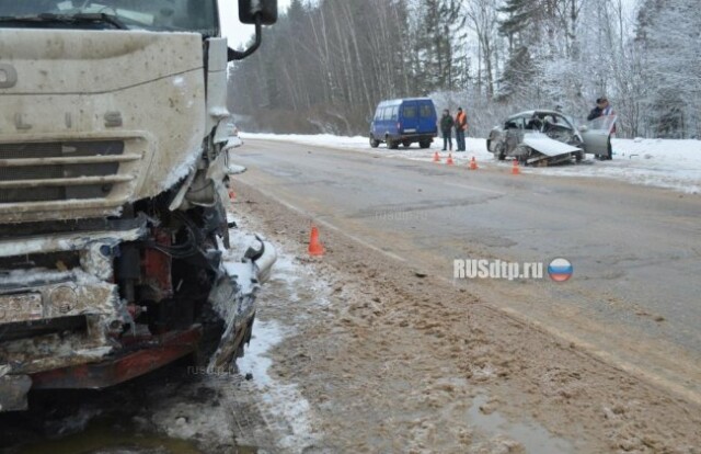 Пассажир легковушки погиб в ДТП с фурой на автодороге Иваново – Родники 