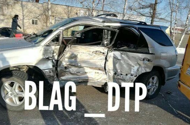 Авария в Шимановске попала в объектив видеорегистратора 
