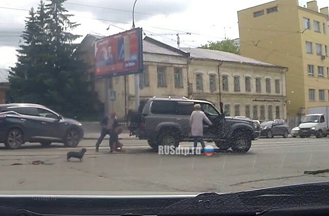 Неадекват на дороге в Новосибирске