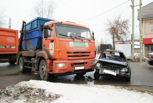 В Иванове в ДТП с КАМАЗом погибла пассажирка «Фольксвагена» 