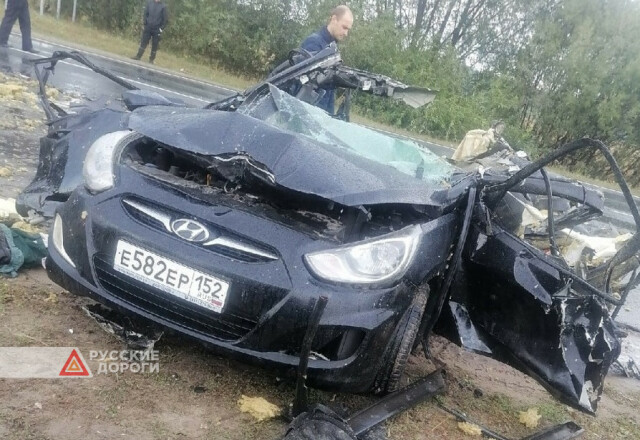 Водитель и 19-летний пассажир «Соляриса» скончались на месте ДТП в Нижегородской области 