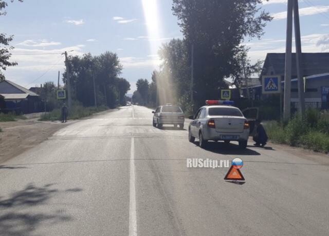 В Кызыле водитель сбил женщину с коляской. ВИДЕО 