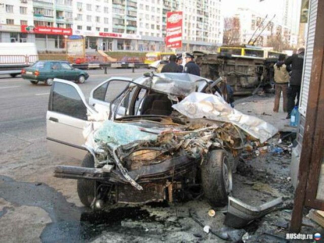 В Киеве в результате дтп один человек погиб 