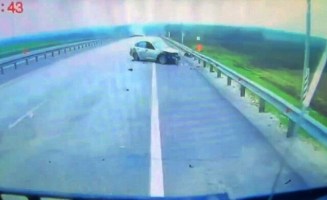 «Не выбрал безопасную скорость»: «Лада Гранта» врезалась в ограждение на трассе «Новороссия»
