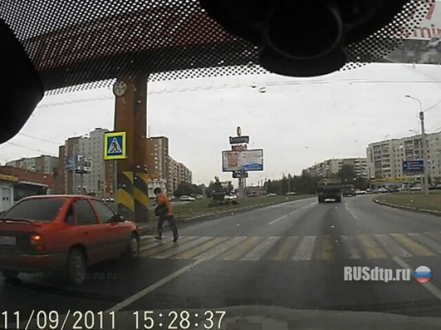 Иномарка сбила пешехода 