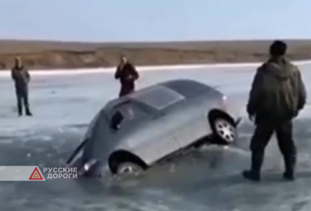 В Иркутской области водитель утонул в реке вместе с автомобилем 