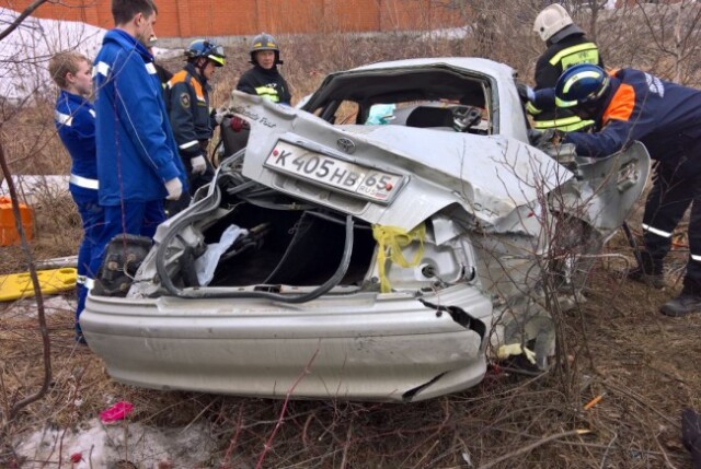 В Южно-Сахалинске в массовом ДТП погибли два человека. Видео 
