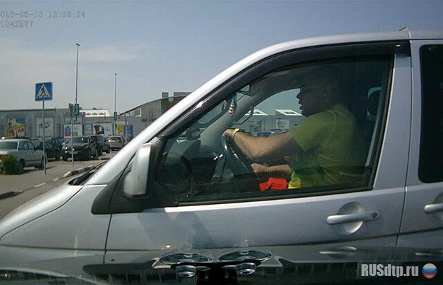 Поехал на машине в Икею, уехал на эвакуаторе 