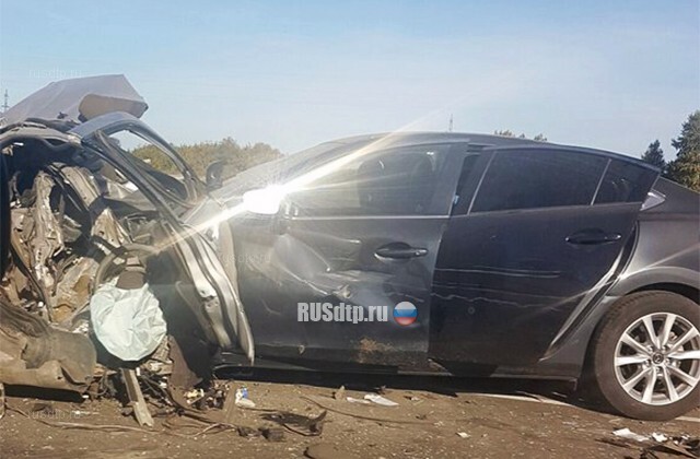 В Алтайском крае в результате ДТП одну из машин разорвало на части. Погибли женщина и ребенок 