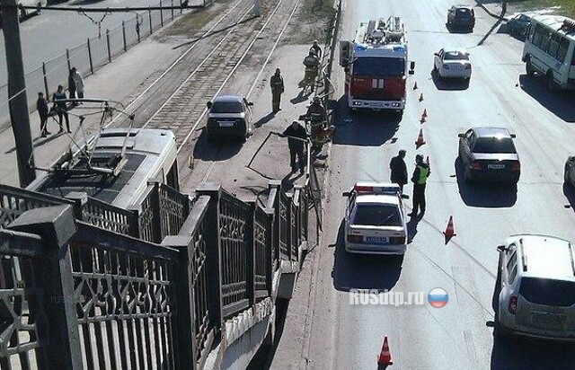 Приора боком 