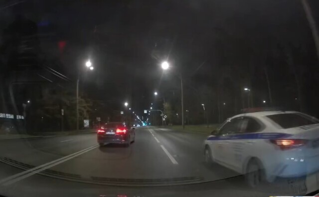 В Петербурге неравнодушный водитель сдал нарушителя экипажу ДПС