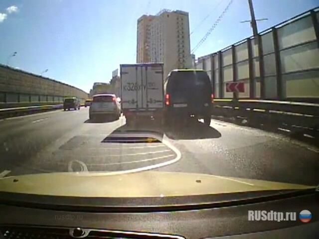 Никто не хотел уступать 