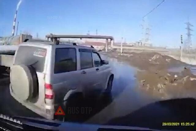 УАЗ «Патриот» столкнулся с маршруткой в Чебоксарах