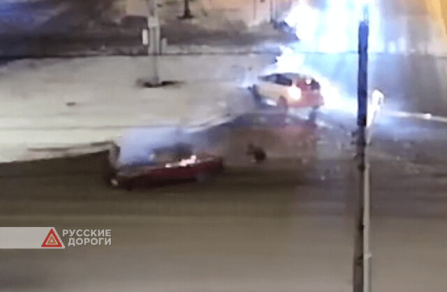 В Белгороде во время ДТП из машины выпал человек