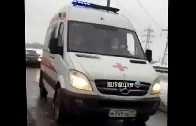 Общественная палата изучит инцидент с остановкой скорой помощи с младенцем в Подмосковье