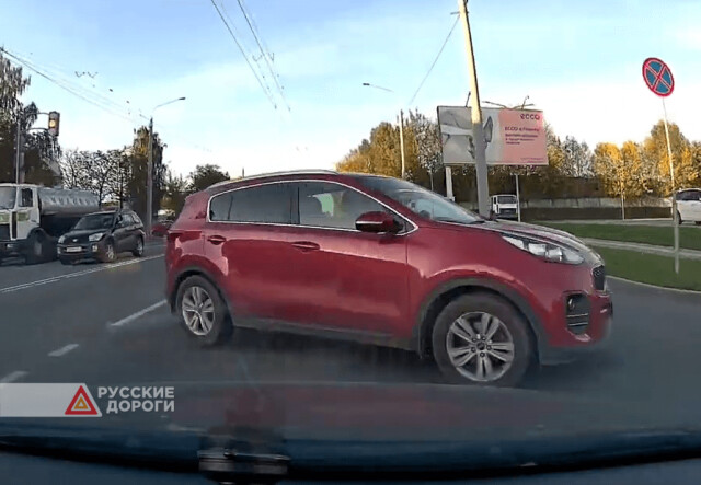 Kia Sportage не успел повернуть налево в Гомеле 