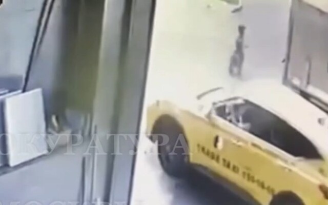 На юго-востоке Москвы таксист сбил 4-летнего ребенка на велосипеде 