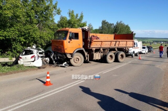 В Башкирии по вине водителя ВАЗ-2112 погибли два человека 