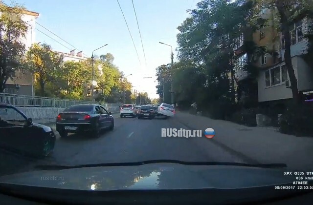 Шашки на дороге в Севастополе