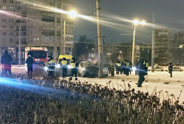 Трое погибли в ДТП в результате полицейской погони в Петербурге 