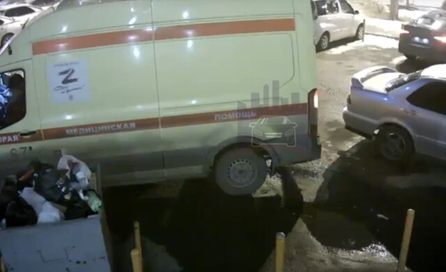 «Уже разрешили таранить машины?»: скорая скрылась с места ДТП в Красноярске 