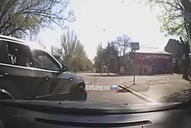 В Николаеве двое водителей не поделили дорогу