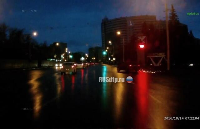 ДТП на улице Комарова в Уфе