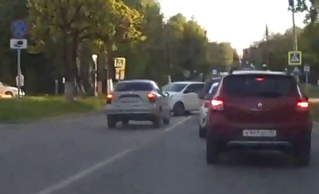 Авария на улице Константина Иванова в Чебоксарах. Кто виноват? 