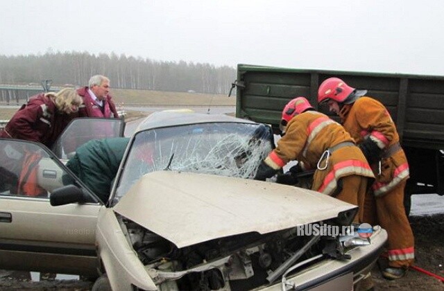 Столкновение Мазды и ГАЗ- 53 
