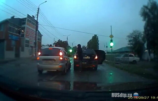 Опять лужи виноваты? 